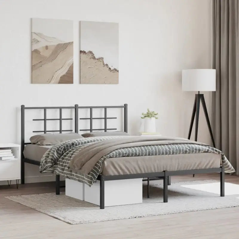 Robuust metalen bedframe met extra opbergruimte en tijdloos ontwerp - Zwart / 140 x 190 cm / met hoofdbord - Bedden &