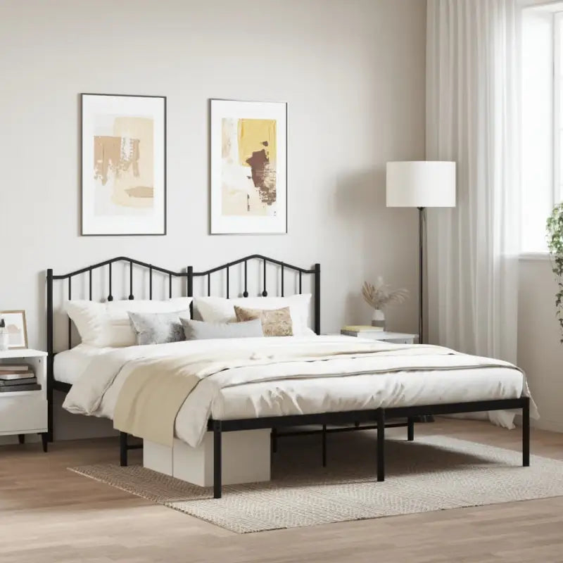 Robuust metalen bedframe met extra opbergruimte en tijdloos ontwerp - Zwart / 180 x 200 cm / met hoofdbord - Bedden &