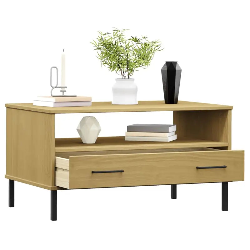 Salontafel met metalen poten van massief grenenhout - Salontafels