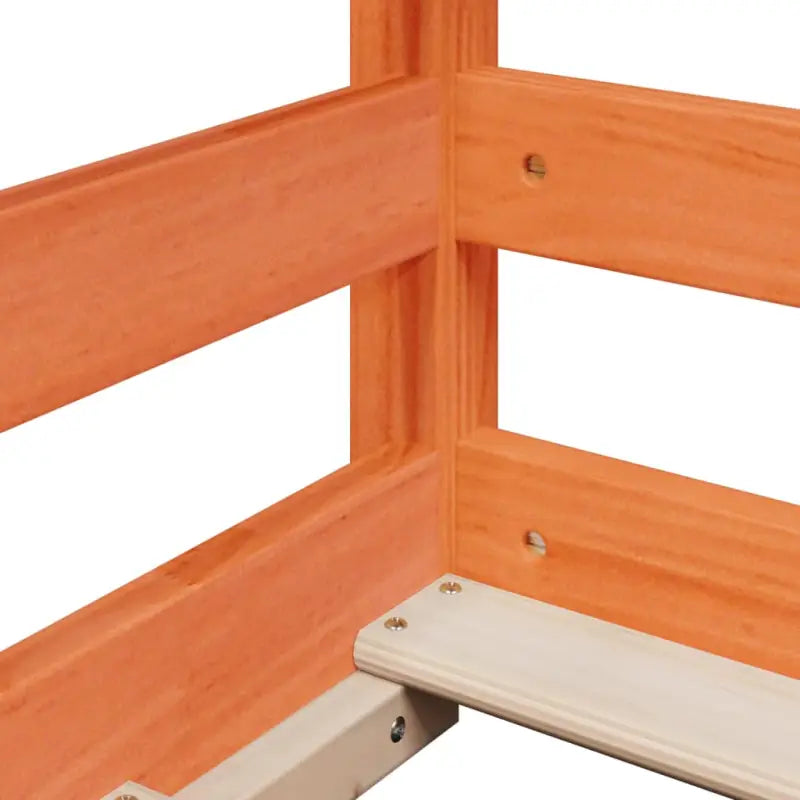 Stapelbed met bedhuis van massief grenenhout en open zijdeur - Bedden & bedframes