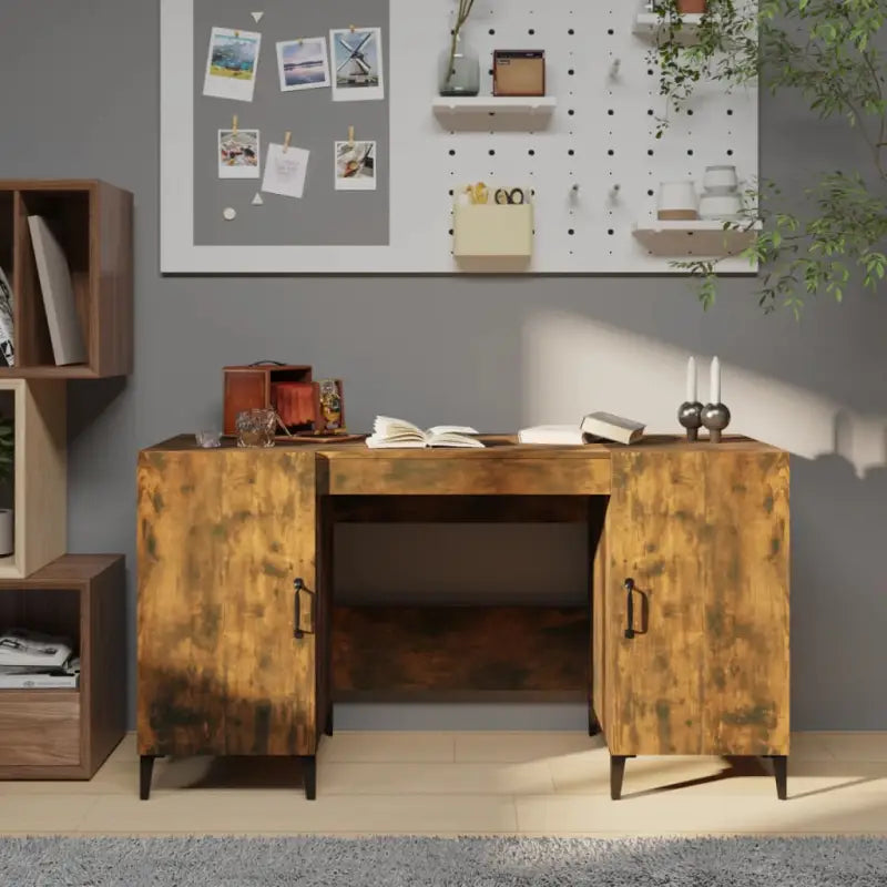 Trendy bureau van bewerkt hout met industrieel design - Gerookt eiken - Bureaus