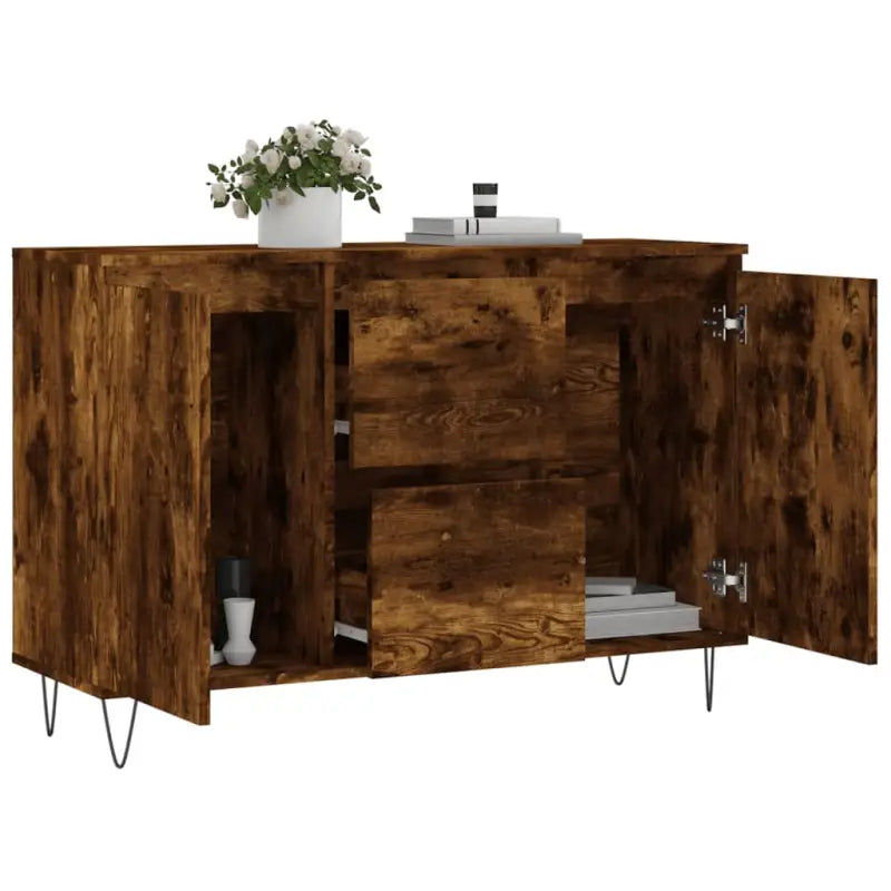 Trendy dressoir met bewerkt hout en ijzeren poten voor een tijdloze uitstraling - Dressoirs & buffetkasten
