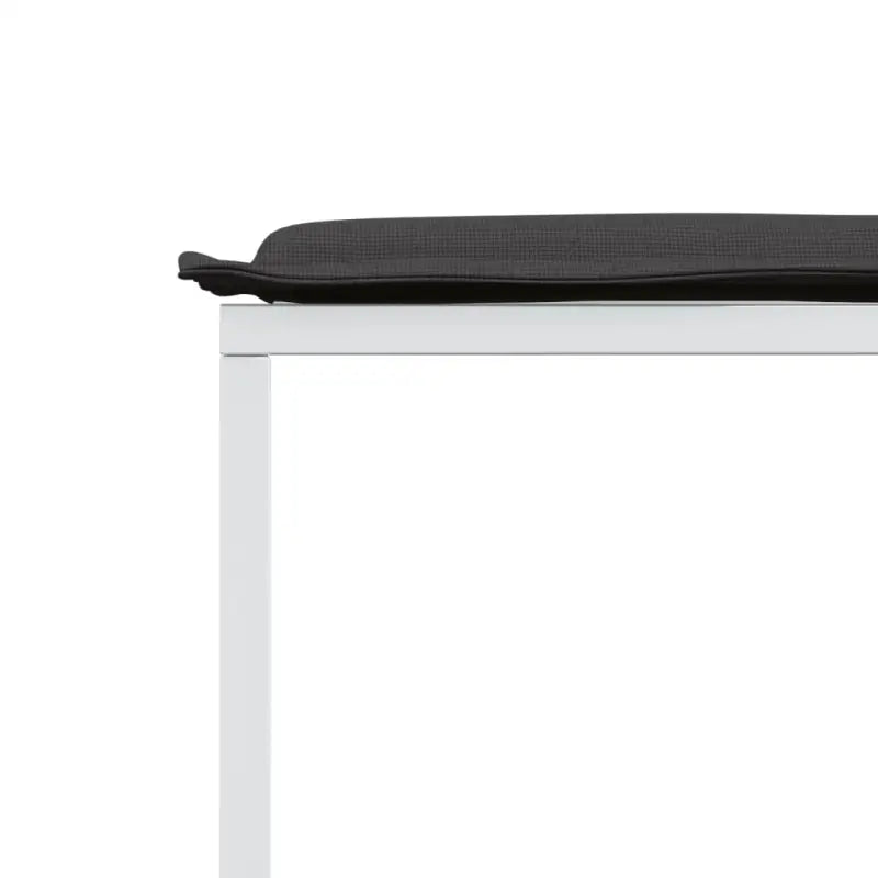 Tuinset met wit materiaal en gepoedercoat staal voor buitenplezier - Tuinsets