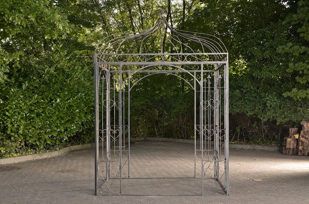 Rozenpaviljoen Manja bronzen bronze