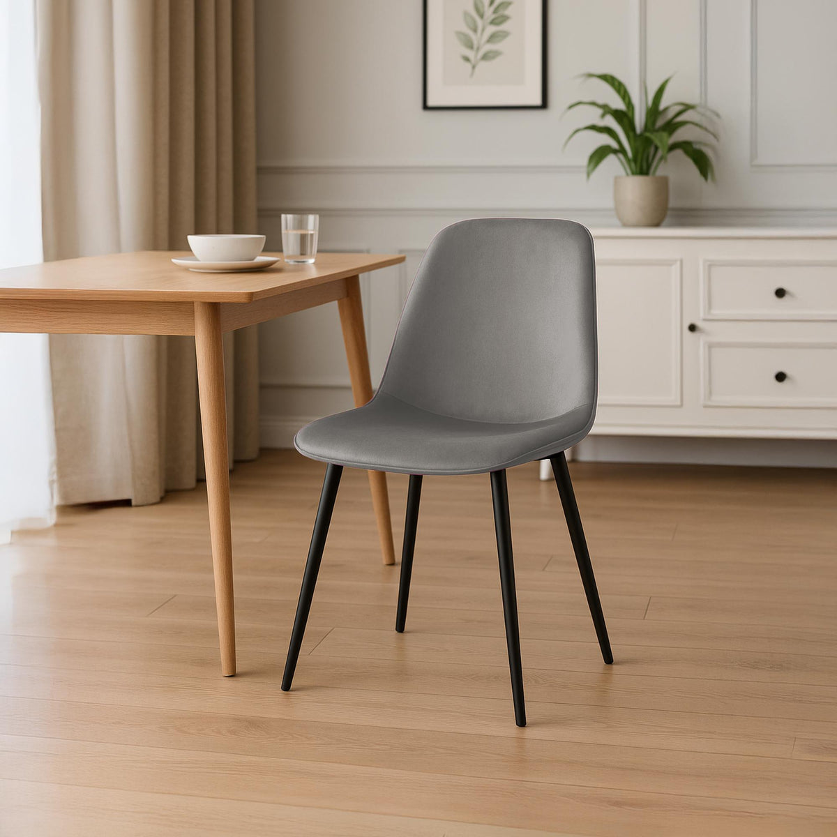 Set van 4 eetkamerstoelen Maryam licht grijs,Fluweel hellgrau