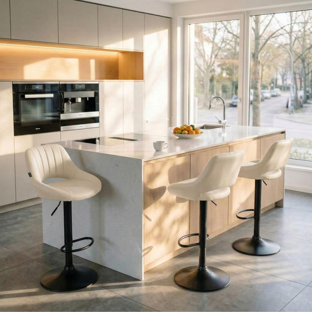 Barkruk Milet kunstleer creme,zwart creme
