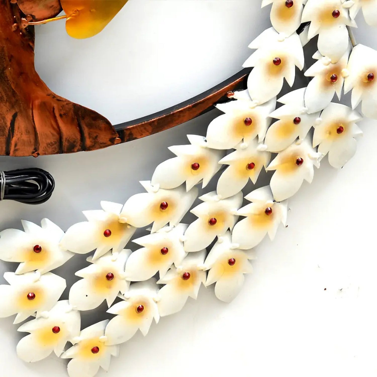 Aashly Metalen Wanddecoratie Boom met Pauwen –  Ronde Wandkunst Nature Design