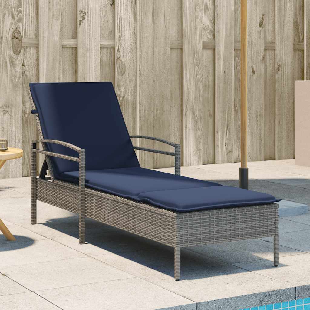 vidaXL Zonligstoel met Kussen Bruin 63x200x81 cm Poly Rattan