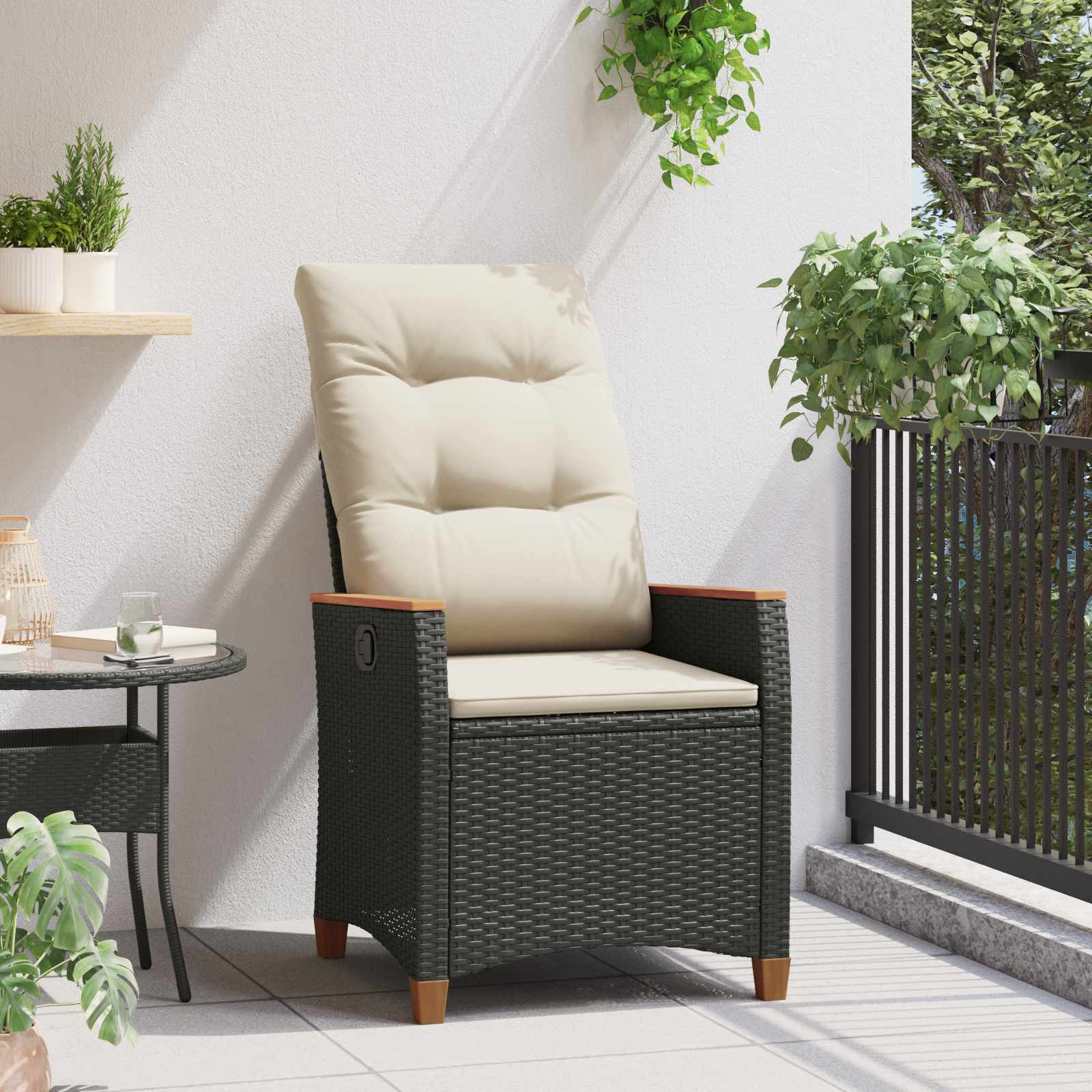 vidaXL Verstelbare tuinstoel Zwart en Crème 64 x 57,5 x 112 cm