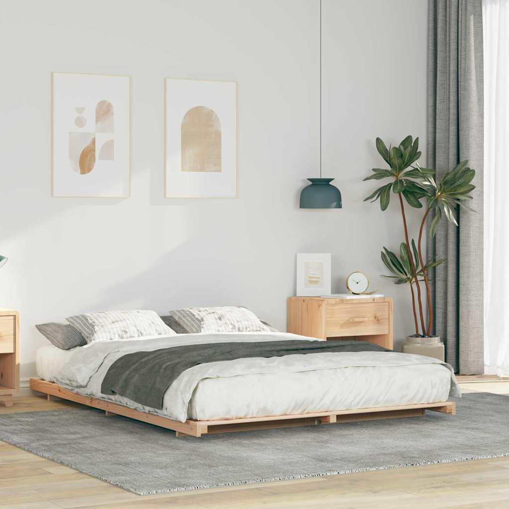 vidaXL Bedframe Bruin 200 x 200 cm Massief grenenhout