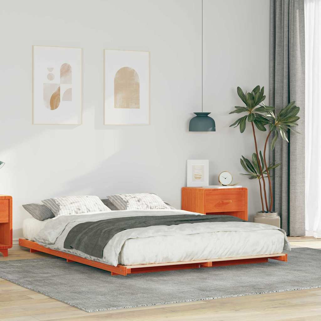 vidaXL Bedframe Bruin 200 x 200 cm Massief grenenhout