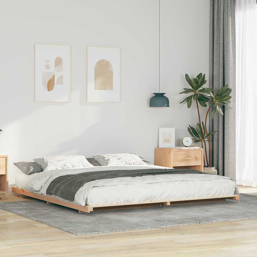 vidaXL Bedframe Bruin 200 x 200 cm Massief grenenhout