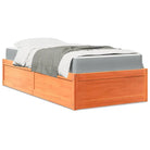 Bed met massief grenenhout met tijdloos en praktisch ontwerp - Wasbruin / 90 x 190 cm - Bedden & bedframes