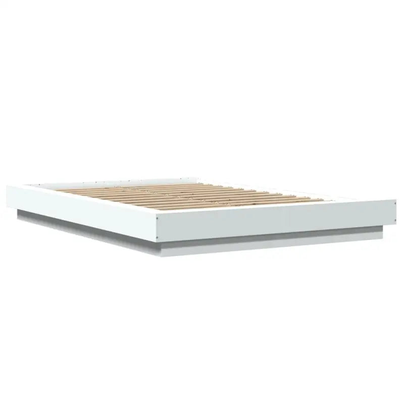 Bed met RGB LED-verlichting en bewerkt hout voor een stabiele nachtrust - Bedden & bedframes