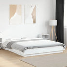 Bed met RGB LED-verlichting en bewerkt hout voor een stabiele nachtrust - Wit / 150 x 200 cm - Bedden & bedframes