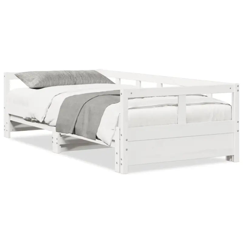 Bedden en bedframes met massief grenenhout voor praktische slaapoplossingen - Bedden & bedframes