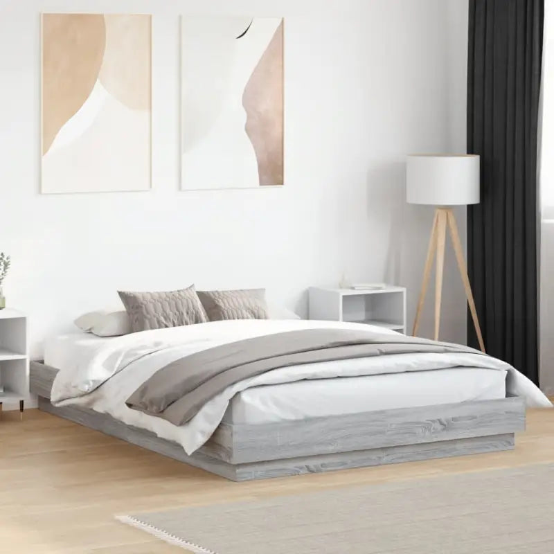 Bedframe in Grijs Sonoma met duurzaam bewerkt hout voor comfortabele nachten - Grijs sonoma / 140 x 200 cm - Bedden &