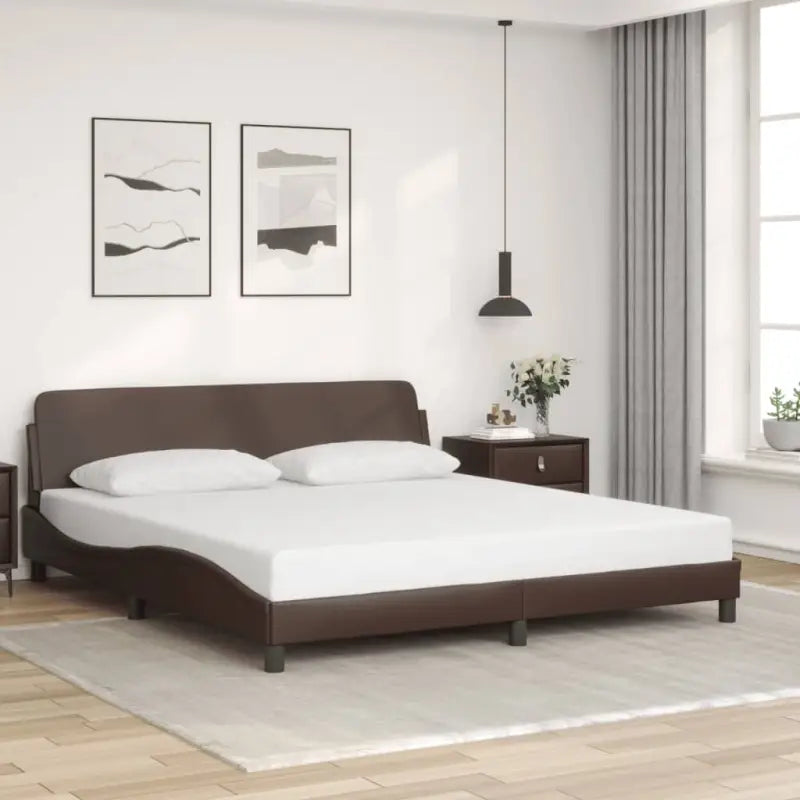 Bedframe met hoofdeinde en multiplex lattenbodem voor een goede nachtrust - Bruin / 180 x 200 cm - Bedden & bedframes
