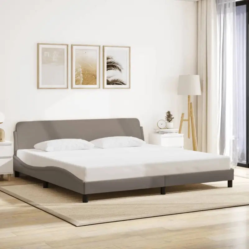 Bedframe met hoofdeinde en multiplex lattenbodem voor goede nachtrust - Taupe / 200 x 200 cm - Bedden & bedframes