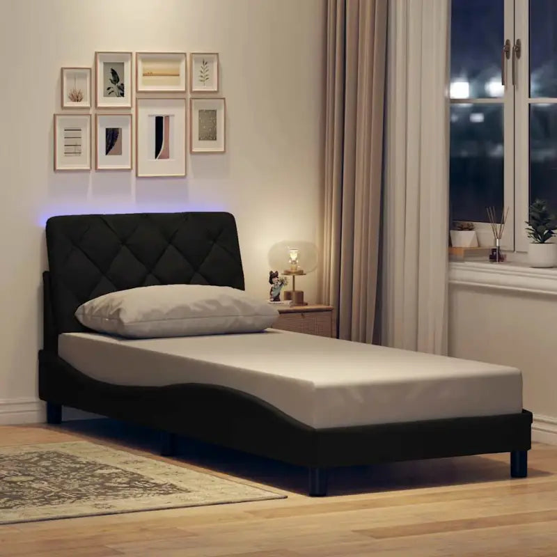 Bedframe met LED-verlichting en ademend vermogen in zwart materiaal - Zwart / 90 x 190 cm - Bedden & bedframes