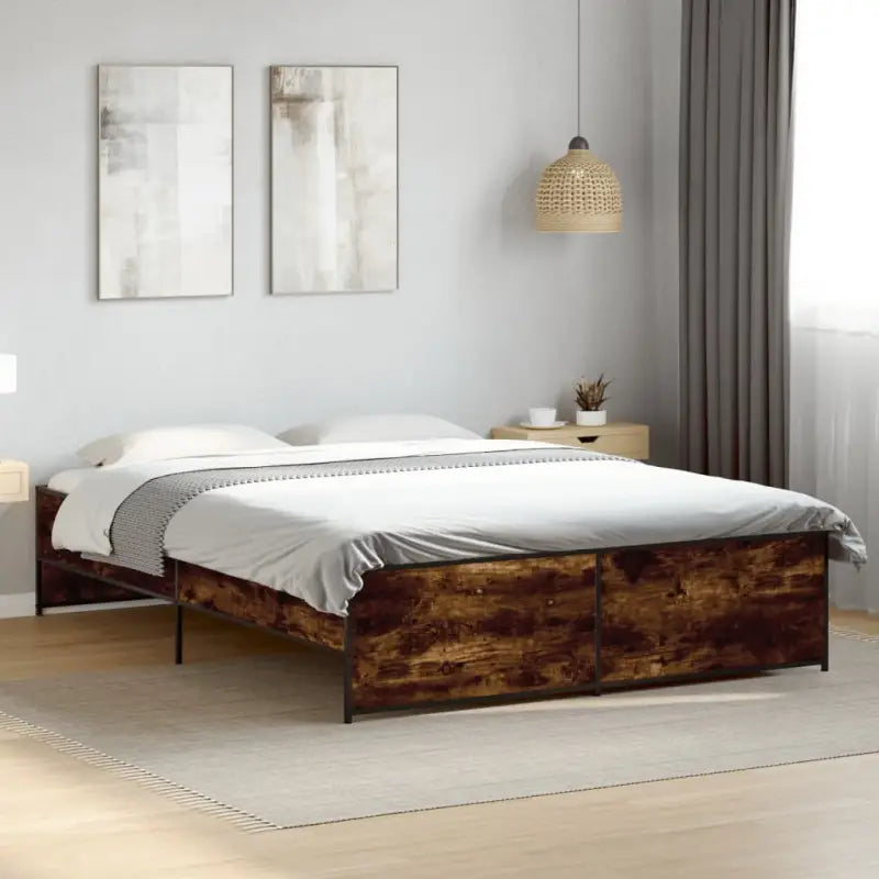 Bedframe met metalen poten en multiplex lattenbodem in grijs sonoma eiken - Gerookt eiken / 150 x 200 cm - Bedden &