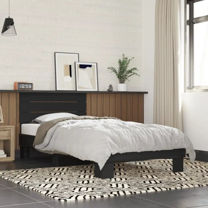 Bedframe met metalen poten en multiplex lattenbodem van bewerkt hout - Zwart / 90 x 200 cm - Bedden & bedframes