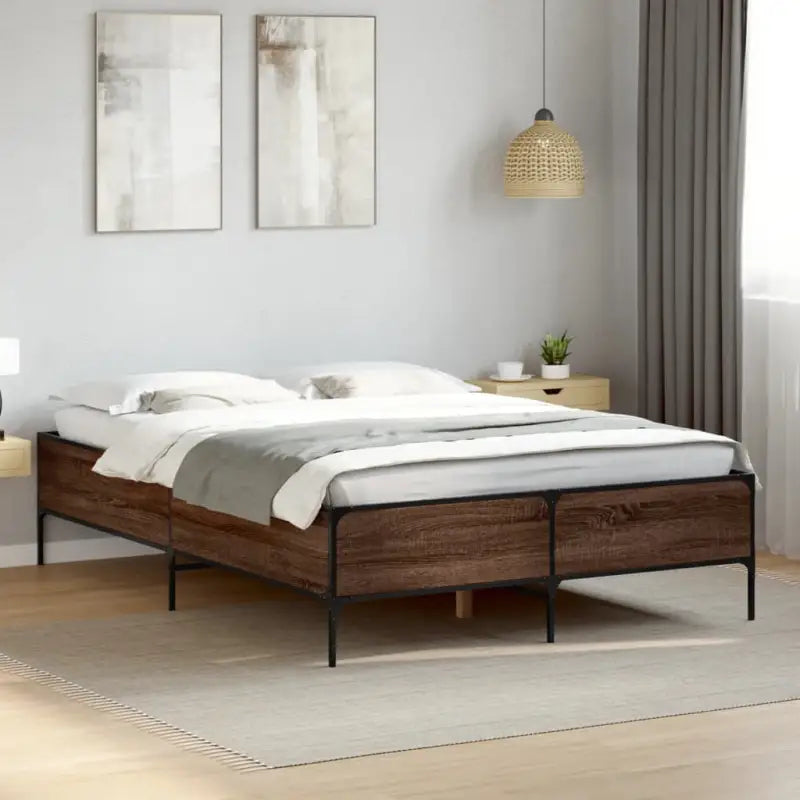 Bedframe met metalen poten en multiplex lattenbodem van bewerkt hout - bruin eikenkleur / 135 x 190 cm / 44 cm - Bedden