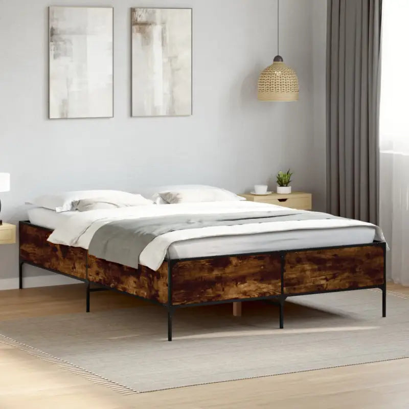 Bedframe met metalen poten en multiplex lattenbodem van bewerkt hout - Gerookt eiken / 135 x 190 cm / 44 cm - Bedden &
