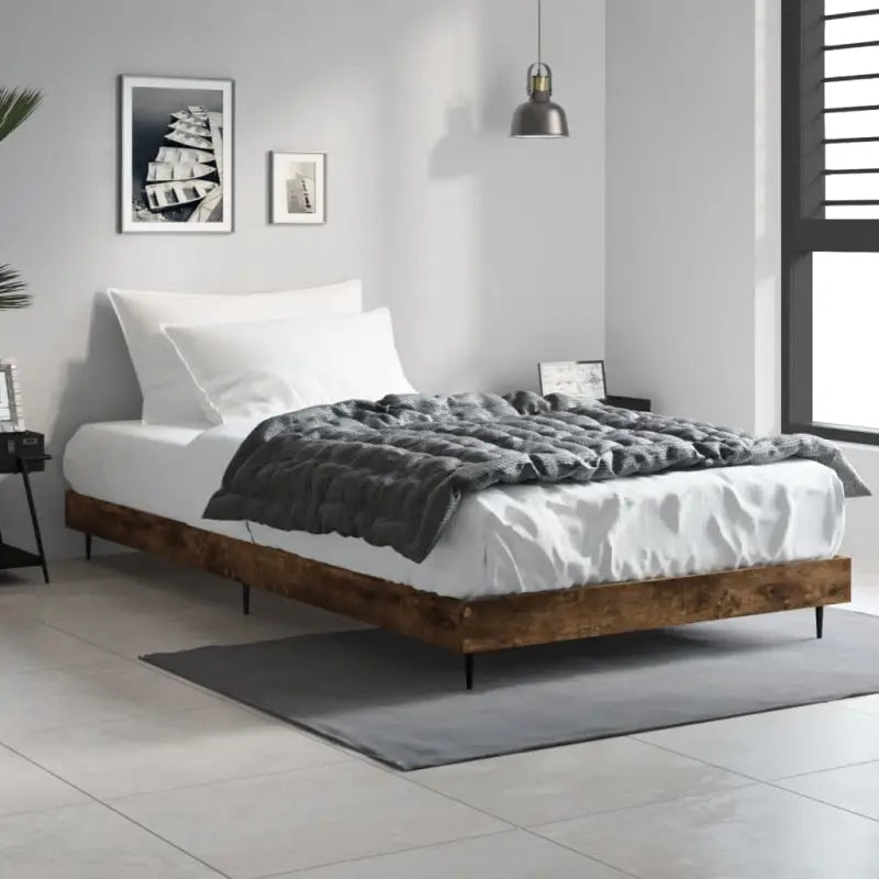 Bedframe met metalen poten en multiplex lattenbodem voor goede nachtrust - Gerookt eiken / 90 x 190 cm - Bedden &