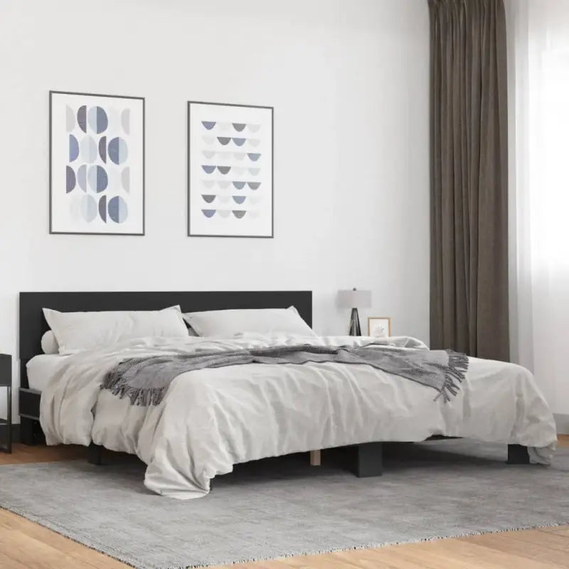 Bedframe met multiplex lattenbodem en bewerkt hout voor een goede nachtrust - Zwart / 200 x 200 cm - Bedden & bedframes