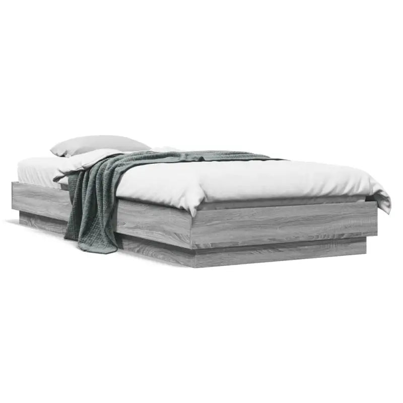 Bedframe van bewerkt hout in grijs sonoma voor een stabiele slaapkamer - Bedden & bedframes