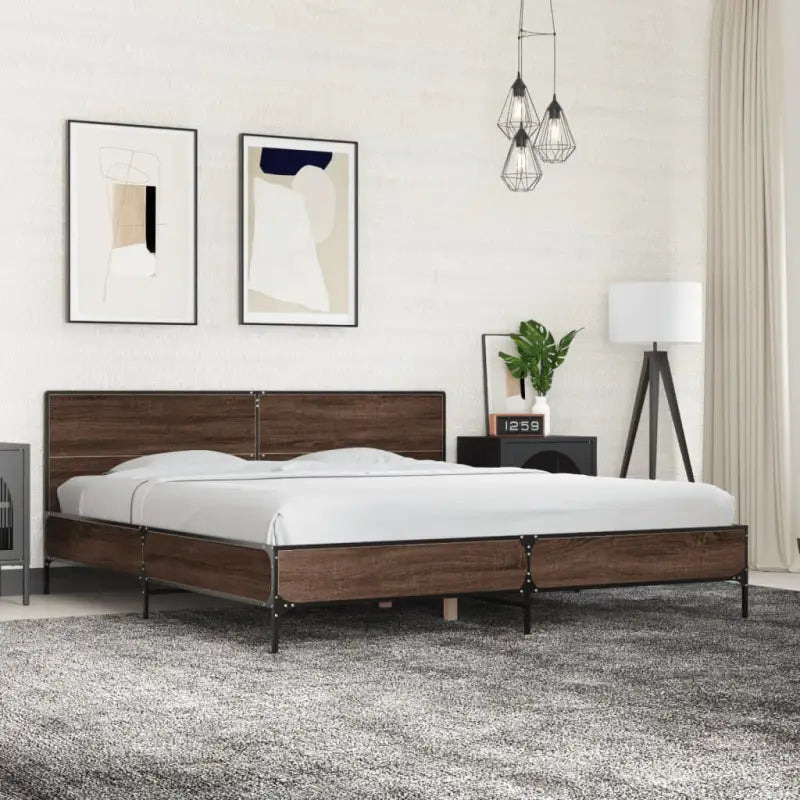 Bedframe van bewerkt hout voor een stabiele en duurzame slaapruimte - bruin eikenkleur / 200 x 200 cm - Bedden &