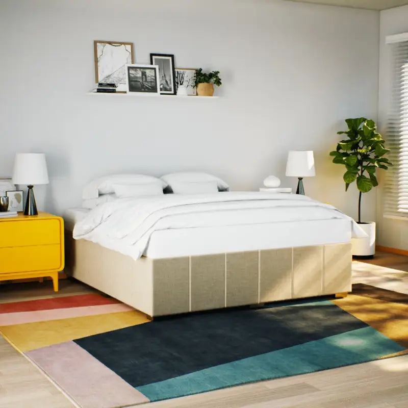 Bedframe van massief grenenhout met ademend vermogen en zacht polyesterweefsel - Crème / 200 x 200 cm - Bedden &