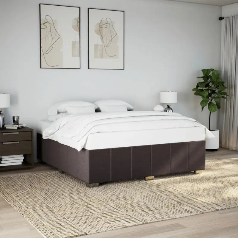 Bedframe van massief grenenhout met ademend vermogen en zacht polyesterweefsel - Donkerbruin / 180 x 200 cm - Bedden &