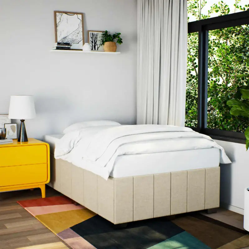 Bedframe van massief grenenhout met ademend vermogen en zacht polyesterweefsel - Crème / 120 x 190 cm - Bedden &