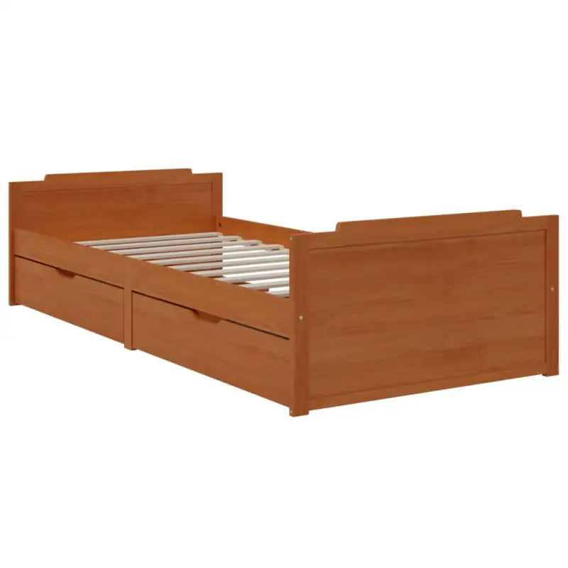 Bedframe van massief grenenhout met rustieke uitstraling - Bedden & bedframes