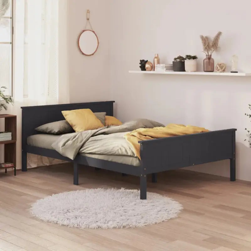 Bedframe van massief grenenhout met tijdloos en eenvoudig ontwerp - Grijs / 160 x 200 cm - Bedden & bedframes