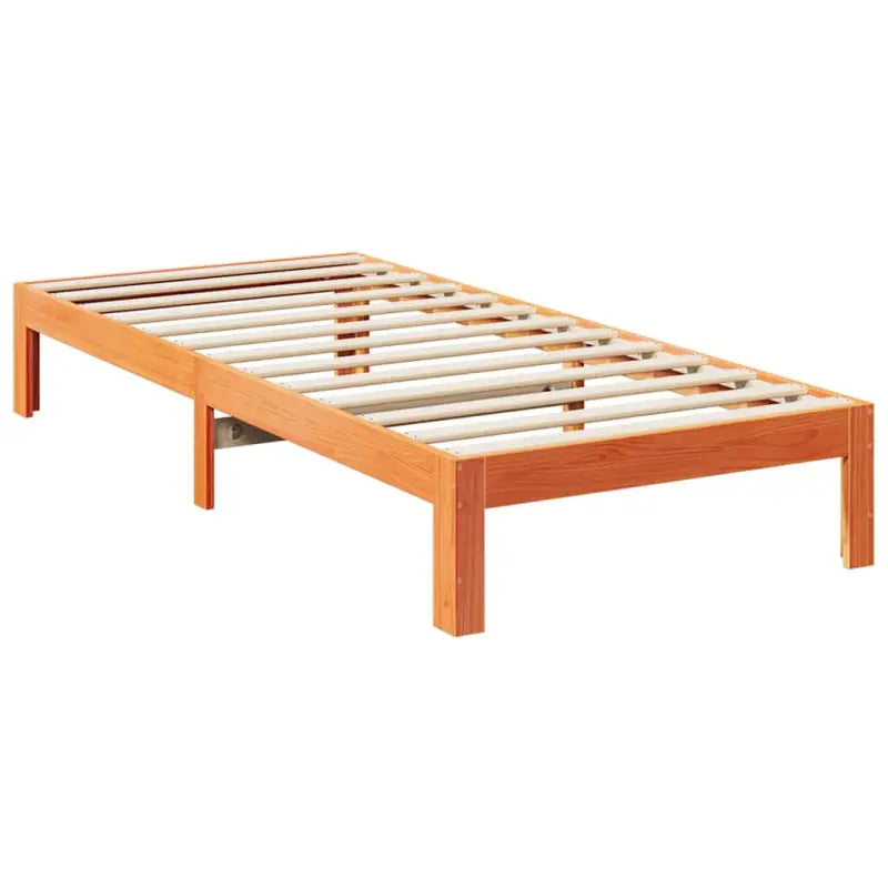 Bedframe van massief grenenhout met voorgeboorde gaten voor een goede nachtrust - Bedden & bedframes