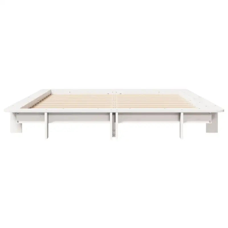 Bedframe van massief grenenhout voor een stabiele en duurzame slaapkamer - Bedden & bedframes