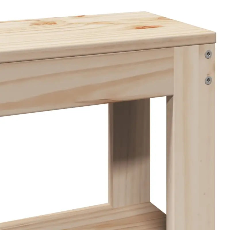 Bedframe van massief grenenhout voor een stabiele en duurzame slaapplaats - Bedden & bedframes