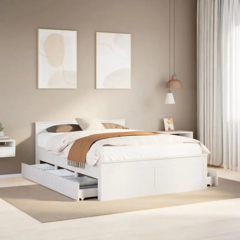Bedframe van massief grenenhout voor een stabiele nachtrust - Bedden & bedframes