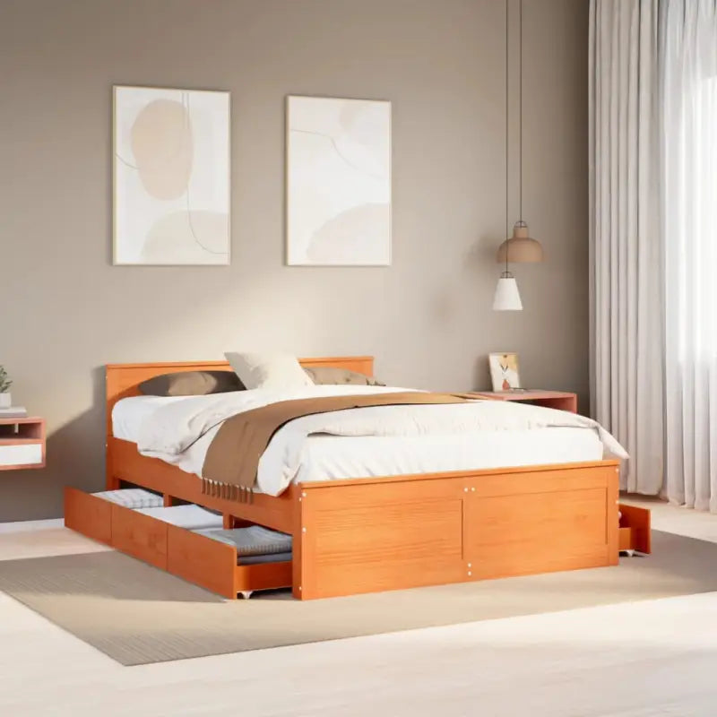 Bedframe van massief grenenhout voor een stabiele nachtrust - Wasbruin / 140 x 200 cm - Bedden & bedframes