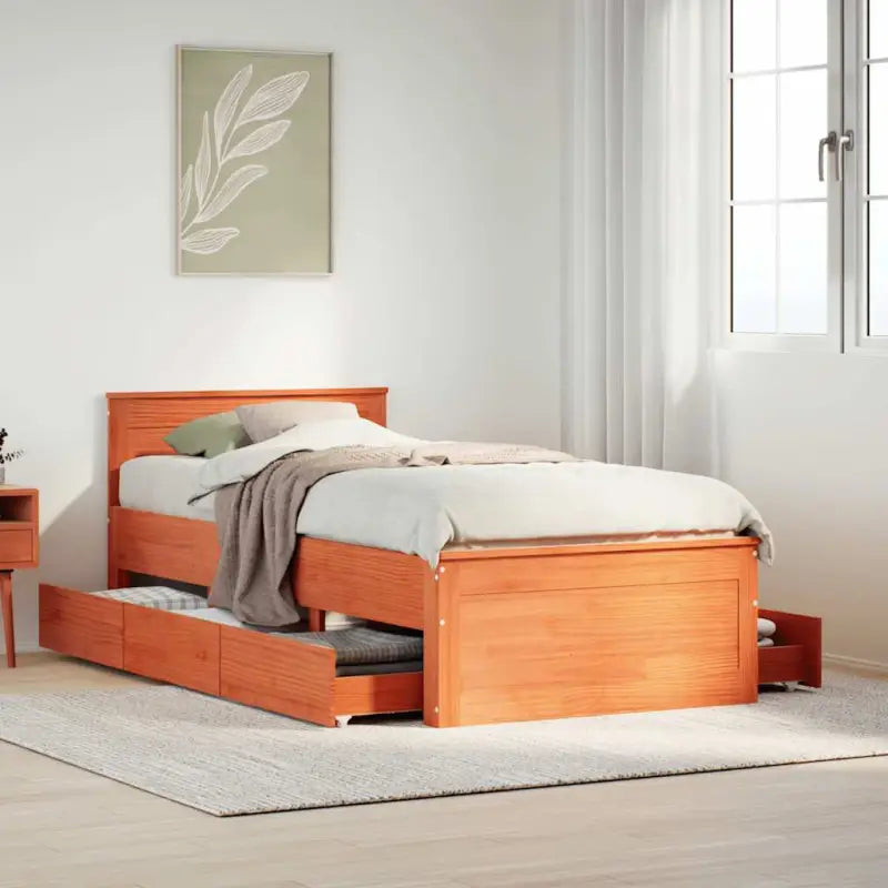 Bedframe van massief grenenhout voor een stabiele nachtrust - Wasbruin / 90 x 190 cm - Bedden & bedframes