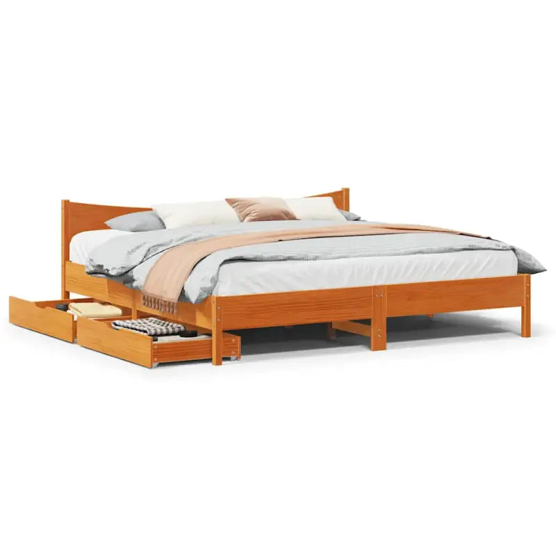 Bedframe van massief grenenhout voor een stabiele nachtrust - Wasbruin / 180 x 200 cm - Bedden & bedframes