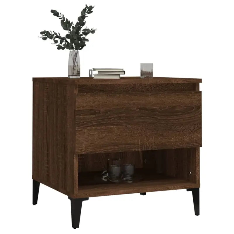 Bijzettafel met bewerkt hout voor een industriële woonkamer stijl - Bijzettafels