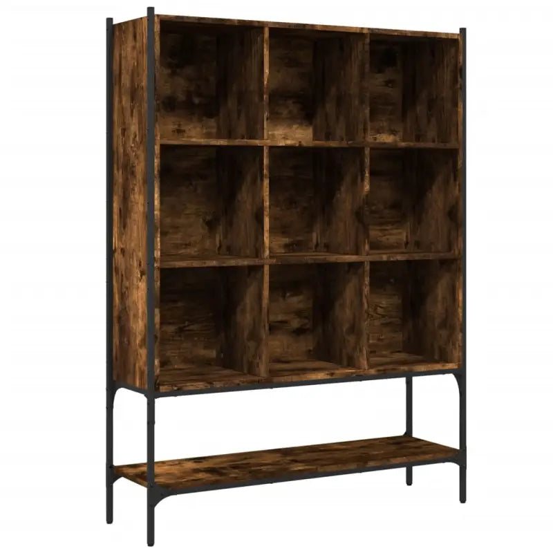 Boekenkast met bewerkt hout en stevige constructie voor je interieur - Boekenkasten