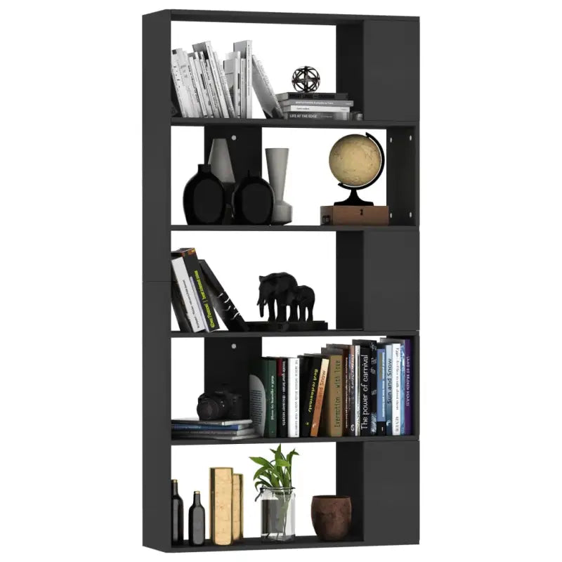 Boekenkast van bewerkt hout met klassiek en strak design - Boekenkasten