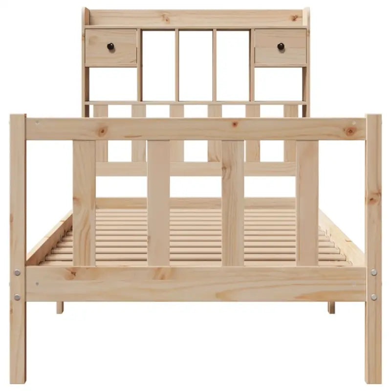 Boekenkastbed in massief grenenhout met grote totale afmetingen - Bedden & bedframes