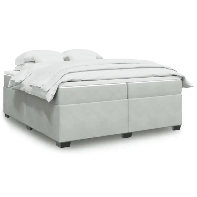 Boxspringbed in donkergrijs materiaal met massief grenenhout bouw - Lichtgrijs / 200 x 200 cm - Bedden & bedframes