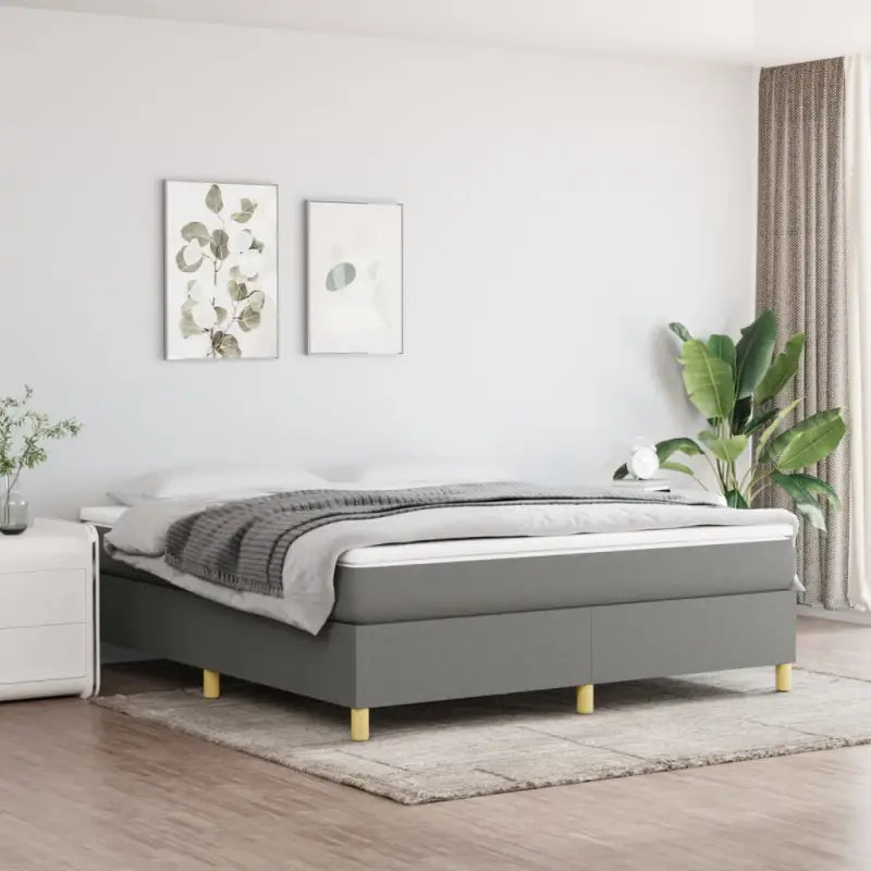 Boxspringbed in donkergrijs met multiplex lattenbodem en ademend materiaal - Bedden & bedframes